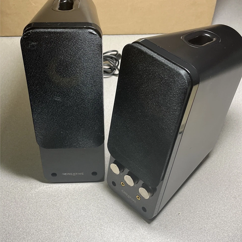 Creative GigaWorks T20 Series II Speakers – BasXPort, No Power Cord - Image 4 of 4