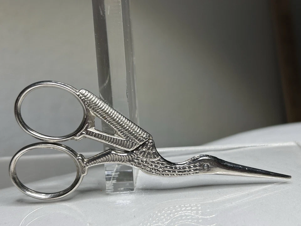 Vintage Hoffritz Stork Bird Shaped Embroidery Scissors + Case ~ Italy ~ 3 1/2" - Image 4 of 4