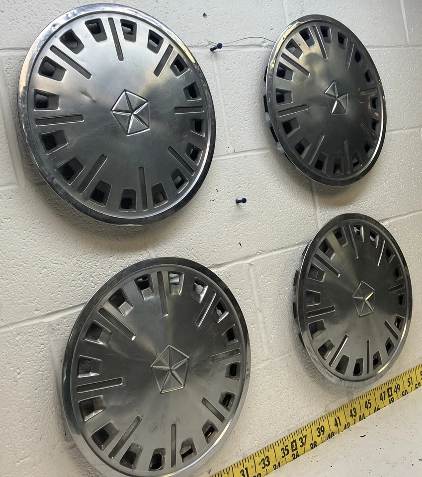 Juego de 4 tapacubos de 13" Mopar 1985-89 Dodge Aries/Omni&Plymouth Horizon (5368) OEM Foto 2 de 4