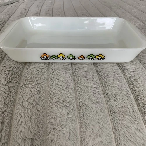 Vintage Anchor Hocking Fire-King 431 Summerfield Flowers Casserole Dish 2 Qt