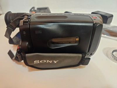 Sony Handycam CCD-TRV12 NTSC Video 8 Tape Digital Video Camera