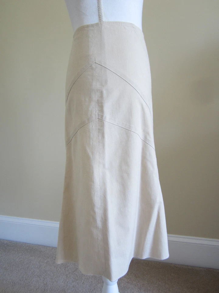 Poleci Tan Women’s A-Line Below Knee Skirt Size 10 - Image 4 of 4