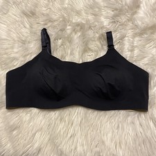 Knix sz 3 Bra Black Wireless Smooth Cup Back Closure Removable Pads