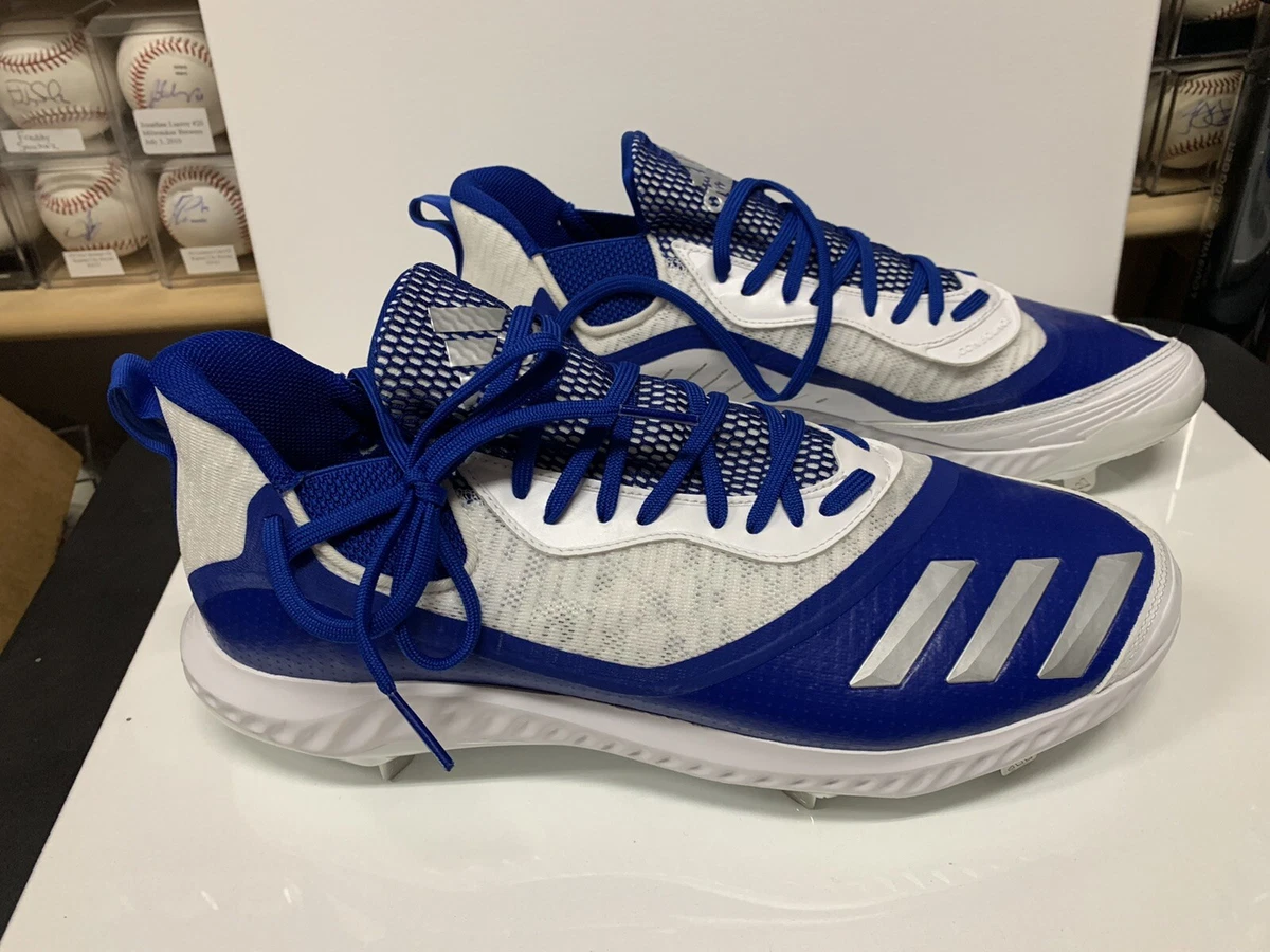 Adidas icon store v turf