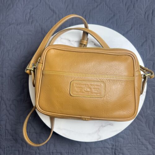 Dooney and bourke western - Gem Dooney and bourke western - Gem