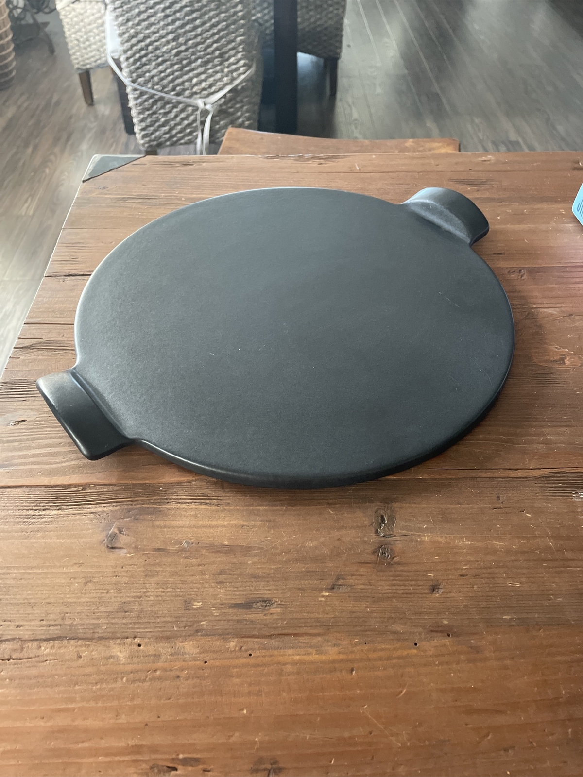 Emile Henry Pizza Stone 14.4 Inch Black Stoneware Oven Or BBQ Grill