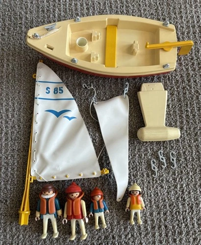 Playmobil 3138 Sailboat Family Play Set 1986 1987 Sea Boat adventure Rare vtg