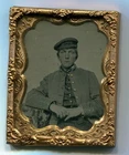 Original Civil War Tin Type Photos - Young Union soldier in early uniform