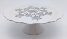 Vintage Hallmark Ceramic Snowflake Pedestal Cake Pie Plate 8 1/4” diameter.