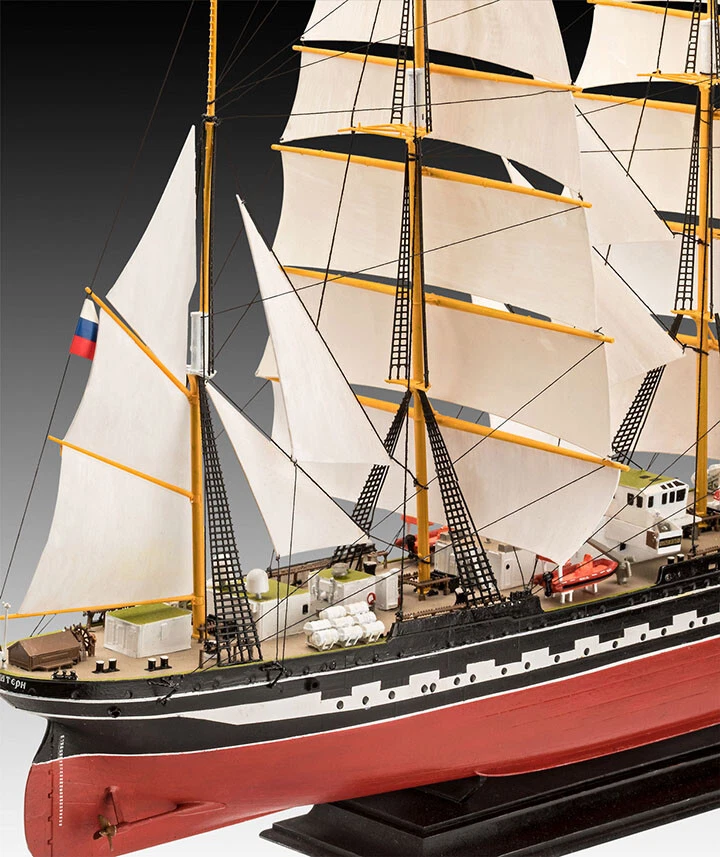 Revell #05159 1/200 Russian Barque Kruzenshtern - Image 3 of 4