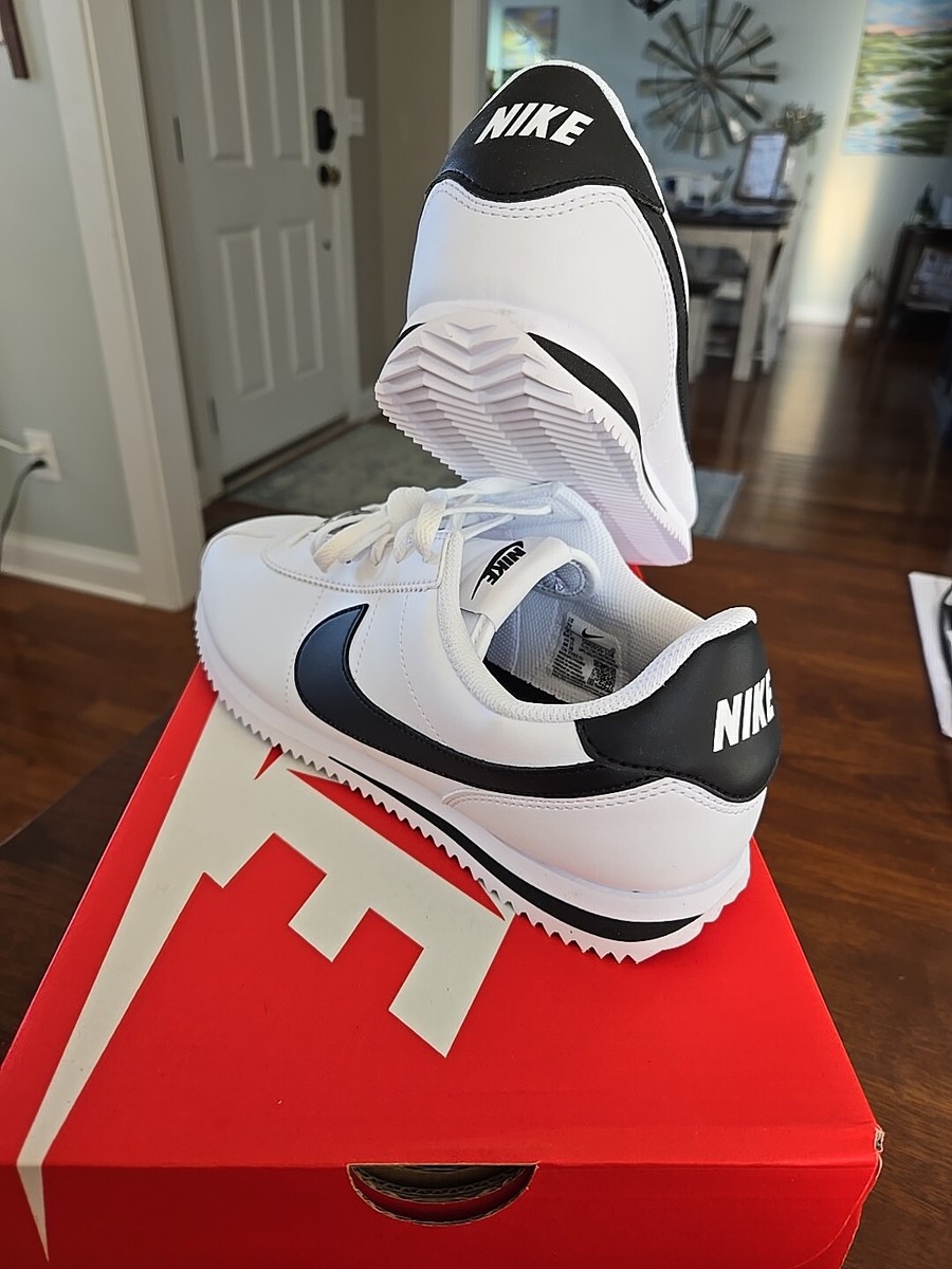 Nike(ナイキ)正規品 Wデイブレーキ Women's Cortez DM09050-108 Nike Cortez Leather GS White Black OG DM0950-108 sz 7Y = 8.5