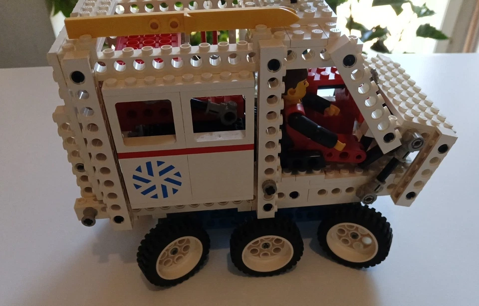 LEGO Technic 8660 Arctic Rescue Unit, foto 4 di 5