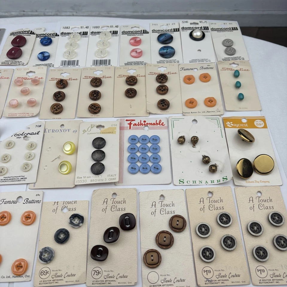 Vintage Button Cards Lot – NOS 1960s–80s Kmart Singer Domcord Tiffany Canada 35+ - Image 4 of 4