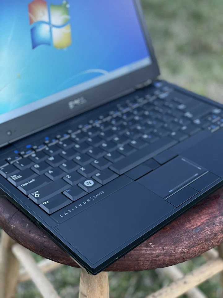 Dell Latitude Laptop | Windows 7 Pro | Microsoft Office | DVD Drive | 8 GB RAM - Image 3 of 4