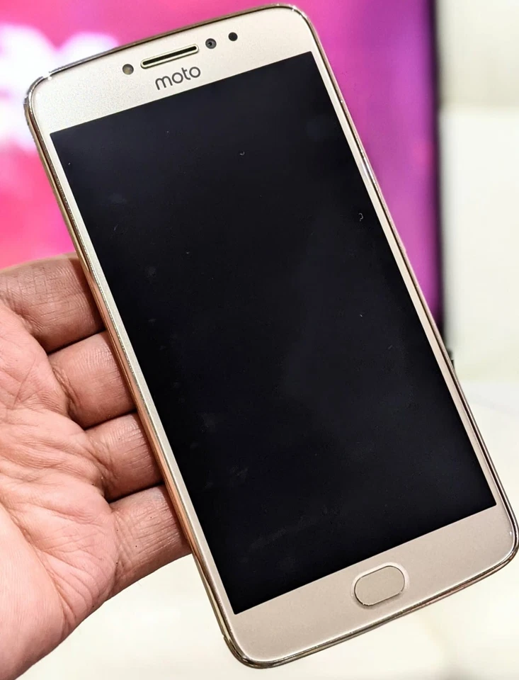 Motorola E4 Plus (XT1771TR) Unlocked 4G Smartphone Immaculate Condition - Image 3 of 4