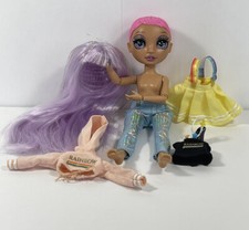 Rainbow High Fashion Studio Avery Styles Fashion Doll Series 1 Lot