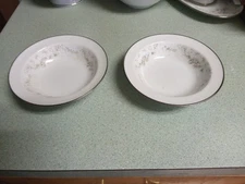 NORITAKE IRELAND PATIENCE # 2964 Dessert Bowls (2) Multiple Available MINT