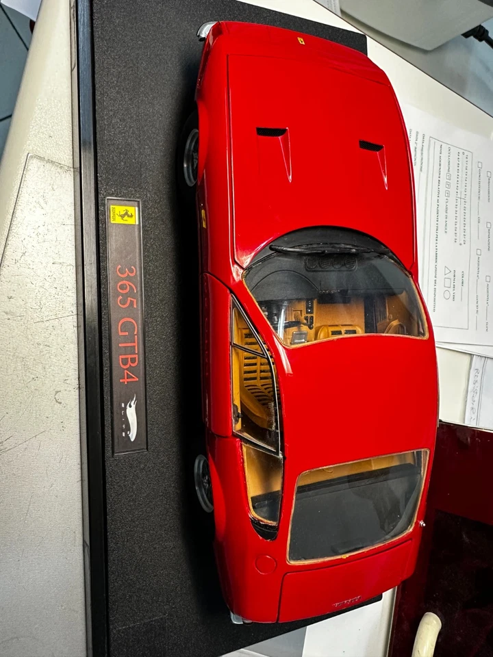 Ferrari 365 GTB/4 Daytona Hot Wheels Elite 1/18 - Spedizione rapida✅ - Immagine 4 di 4