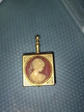 Vintage  Cameo Portable Ashtray