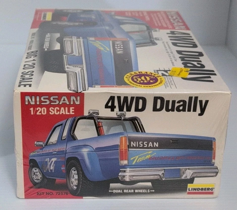 Lindberg Nissan 4wd Dually Pickup Truck 1:20 Scale Plastic Model Car Kit Sealed - Image 3 of 4
