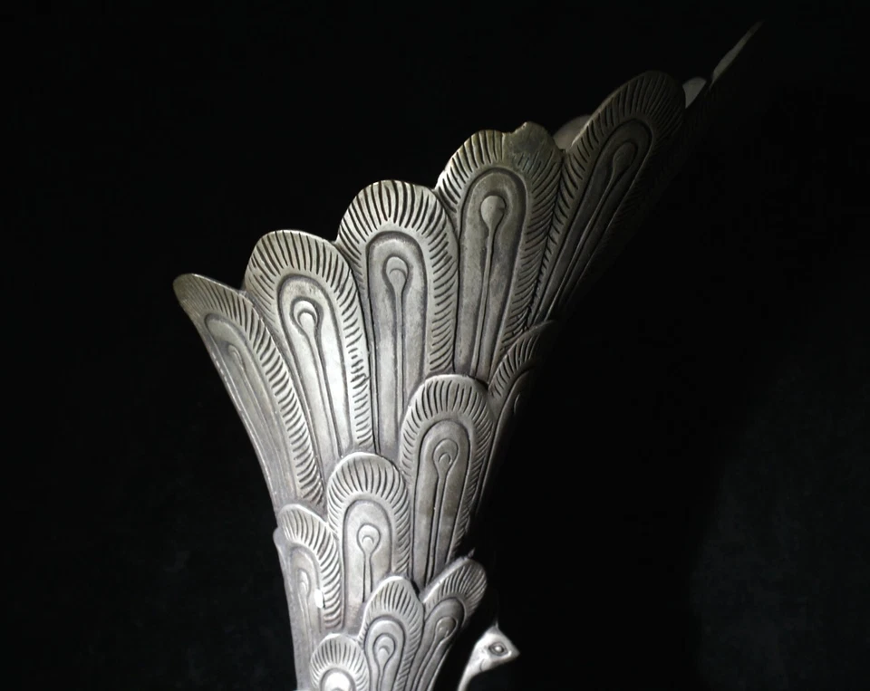 旧瓷青铜银雕像风水凤凰花花瓶雕像 — 第 2/4 张图片