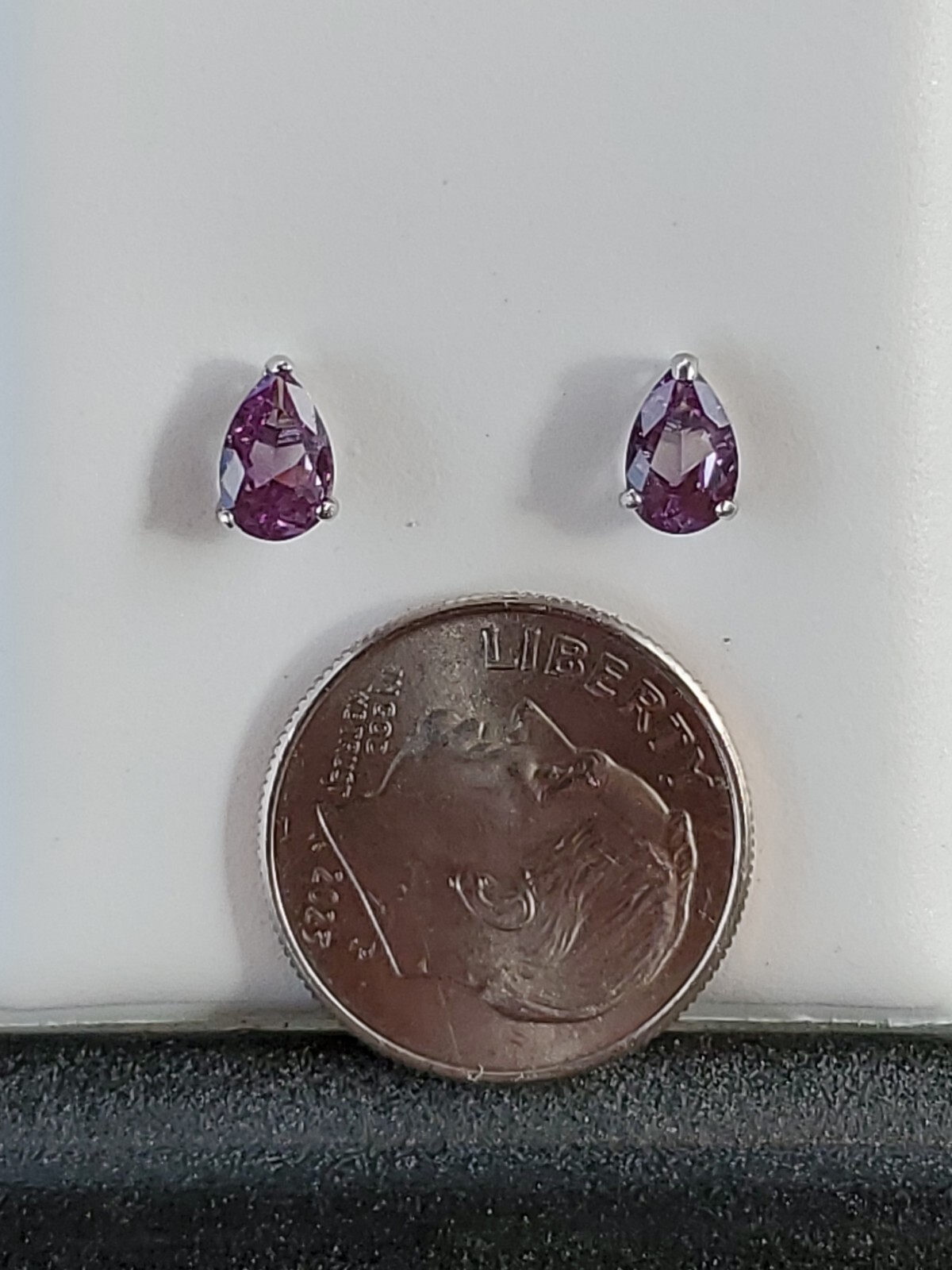 Picture 3 of 24