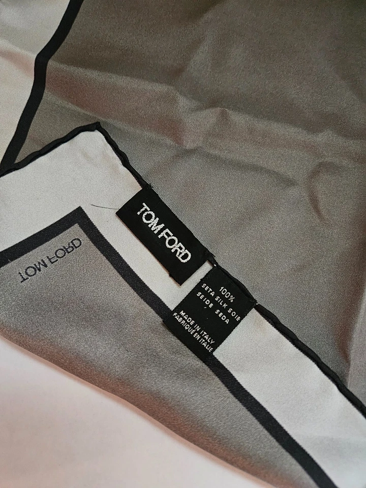 Tom Ford Silk Gray Geometric Handkerchief - Image 4 of 4