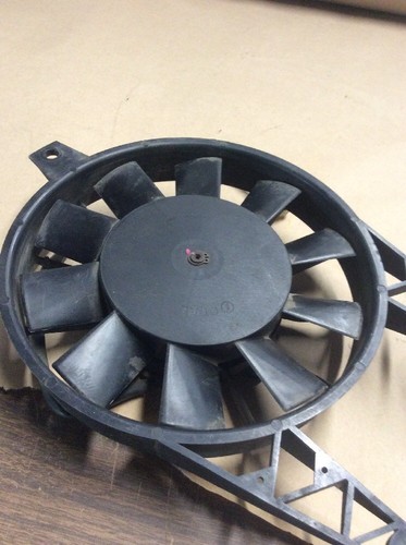 00 01 02 Triumph TT600 Trophy TT 600 RADIATOR COOLING FAN ASSY - Picture 7 of 11