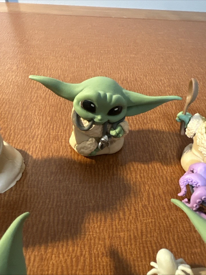 5 PIEZAS Star Wars Baby Yoda Grogu Figura de Acción Colección Figura Juguetes Hasbro Foto 4 de 4
