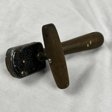 Edlund Can Opener Junior No 5 Wood Handle