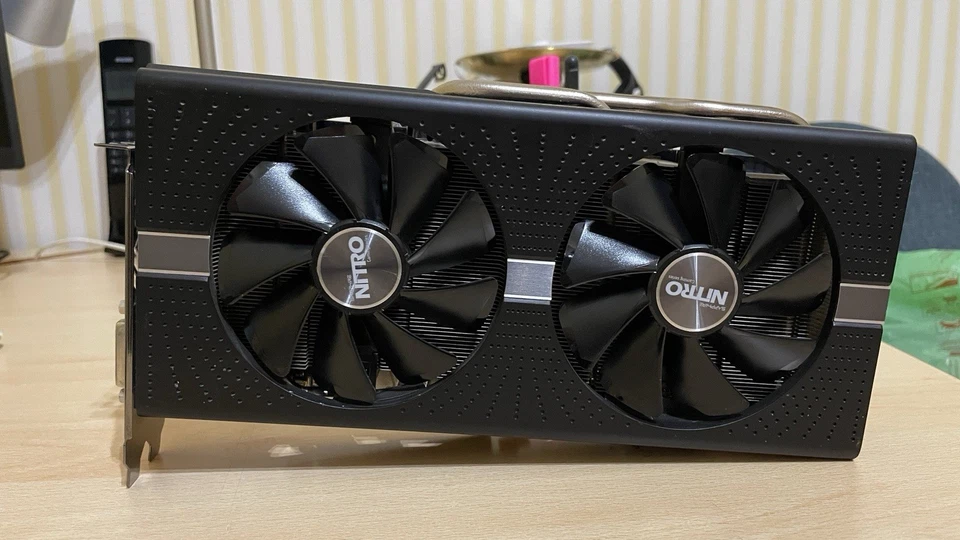 SAPPHIRE PULSE Radeon RX 570 8GB GDDR5 Scheda Video (11266-36) - Immagine 4 di 4