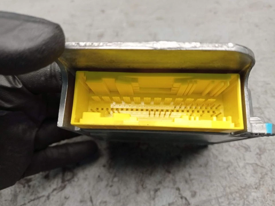 ECU Airbag Centralina Airbag per Skoda Octavia I Station Wagon (1U5) 1C0909605 - Immagine 4 di 4