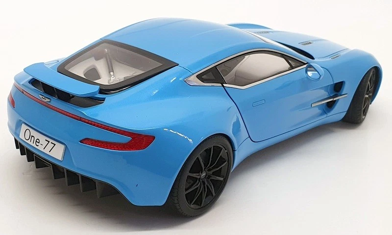 AutoArt 1/18 Scale 70240 - 2009 Aston Martin One 77 - Blue — 第 2/4 张图片