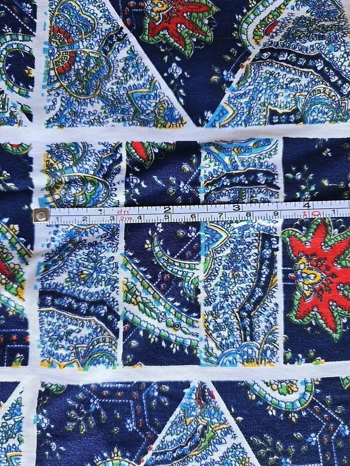 VTG Quilting Fabric 43" X 56" Cotton Blue White Patchwork Look Sewing Crafting - Image 4 of 4