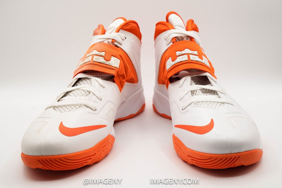 NIKE NIKE ZOOM SOLDIER VII LEBRON NEW SIZE 14 WHITE BRILLIANT