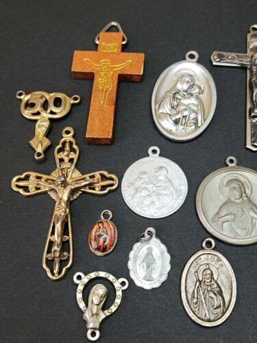 Vintage Religious Catholic Medal Pendant Crucifix Sacred Heart St Dymphna Lot 20 - Picture 2 of 6