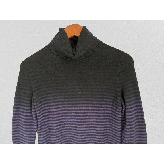 THEORY Knitted Cashmere Turtleneck Sweater Gray Purple Ombre Stripes Size Med - Image 2 of 4