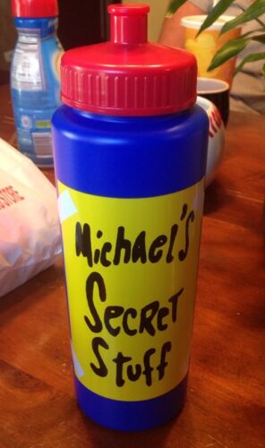 'Michael's Secret Stuff' Water Bottle Christmas *RARE* Michael Jordan Space Jam - Picture 1 of 2