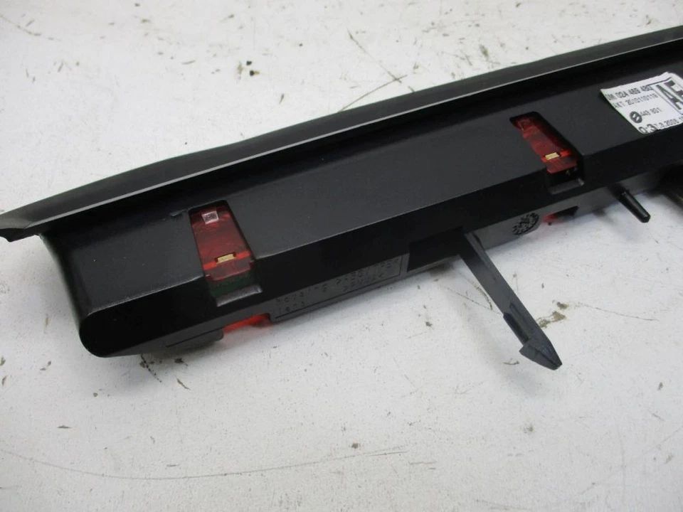 Luz de Freno Tercera Adicional Apto para Opel Vectra C Caravan 1.9 CDTI - Imagen 4 de 4