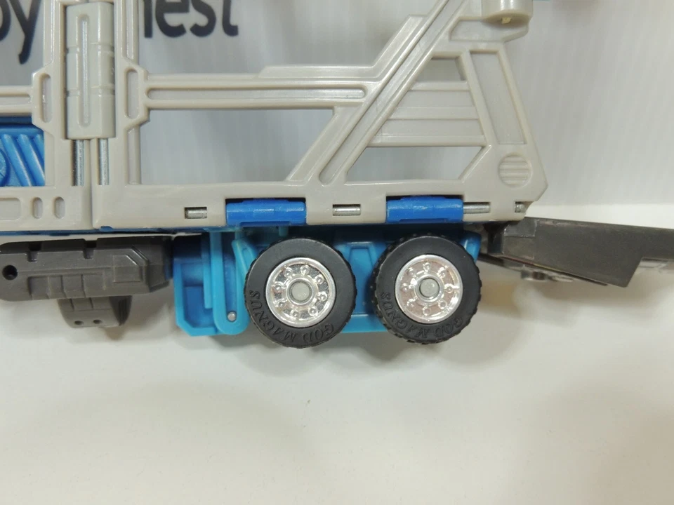 Transformers Ultra Magnus Trailer Omega Prime 2000 Super Class RID Parts Lot - Image 4 of 4