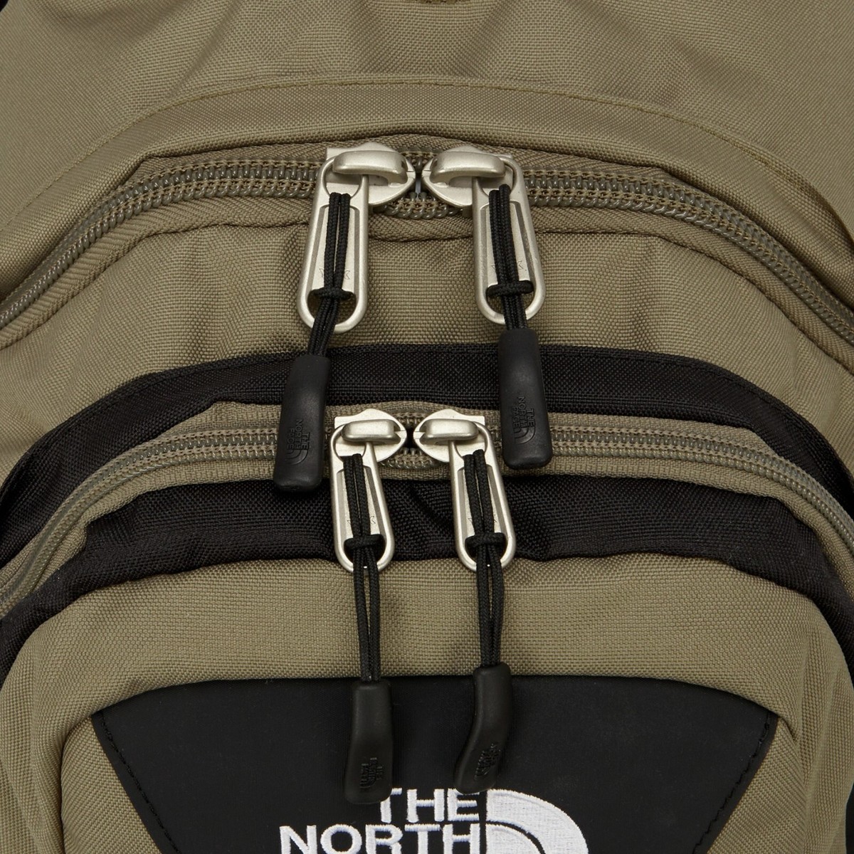 THE NORTH FACE HOT SHOT BACKPACK NM2DQ02D TAN 28L UNISEX
