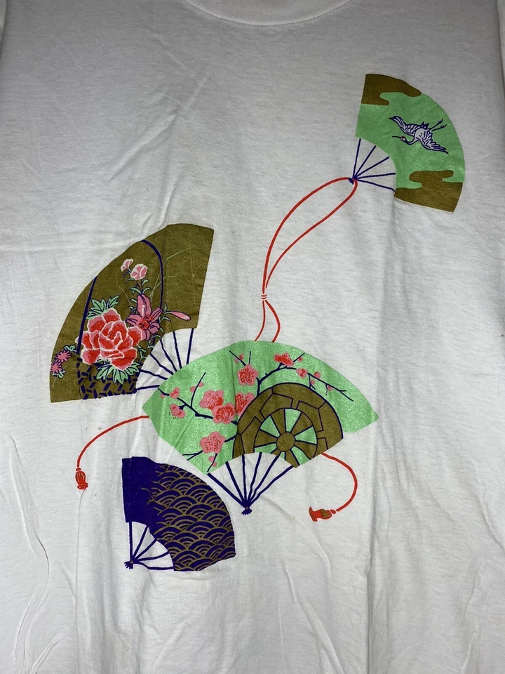 Camiseta Vintage Puntada Única Blanca Floral Oriental Asiática Flor de Cerezo Talla M Foto 4 de 4