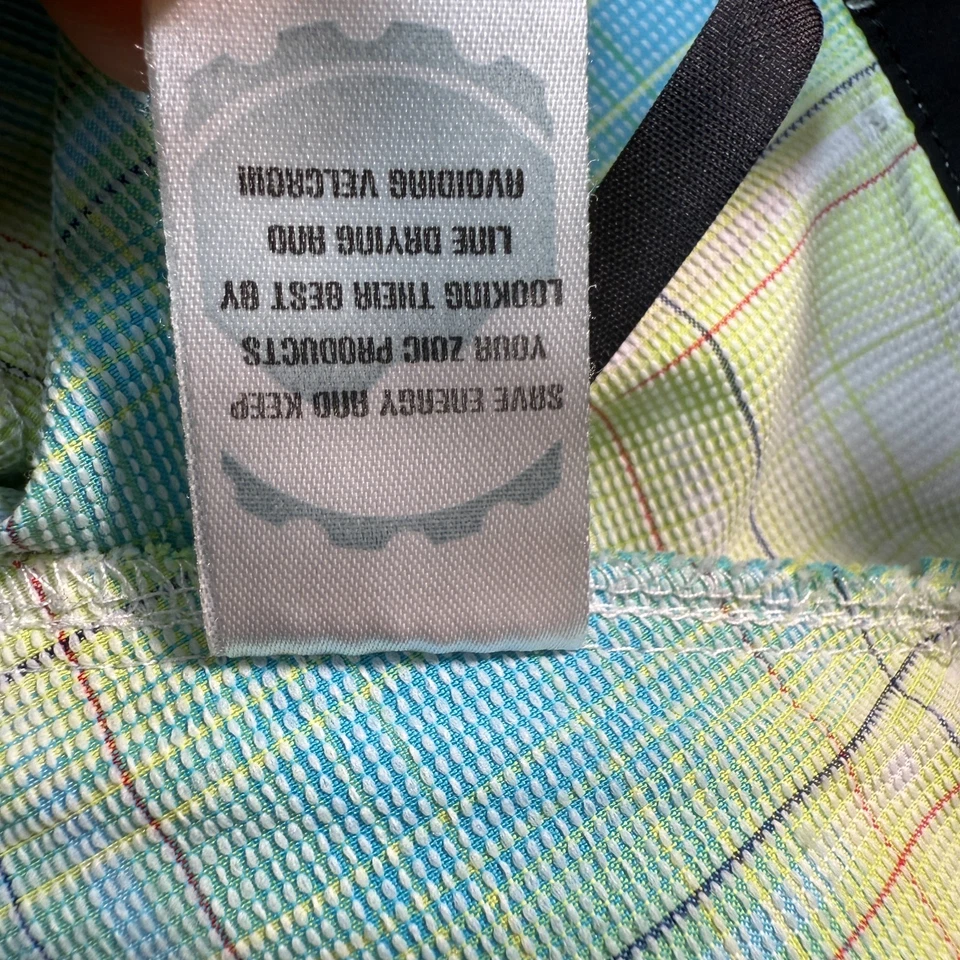 ZOIC Womens Green Plaid Shorts MTB Sz Small 11" Inseam No Chamois - Image 3 of 4