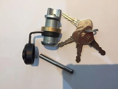 AVONRIDE TYPE HITCH LOCK , FITS IFOR WILLIAMS NOW WITH FOUR KEYS, FULL PACKAGE