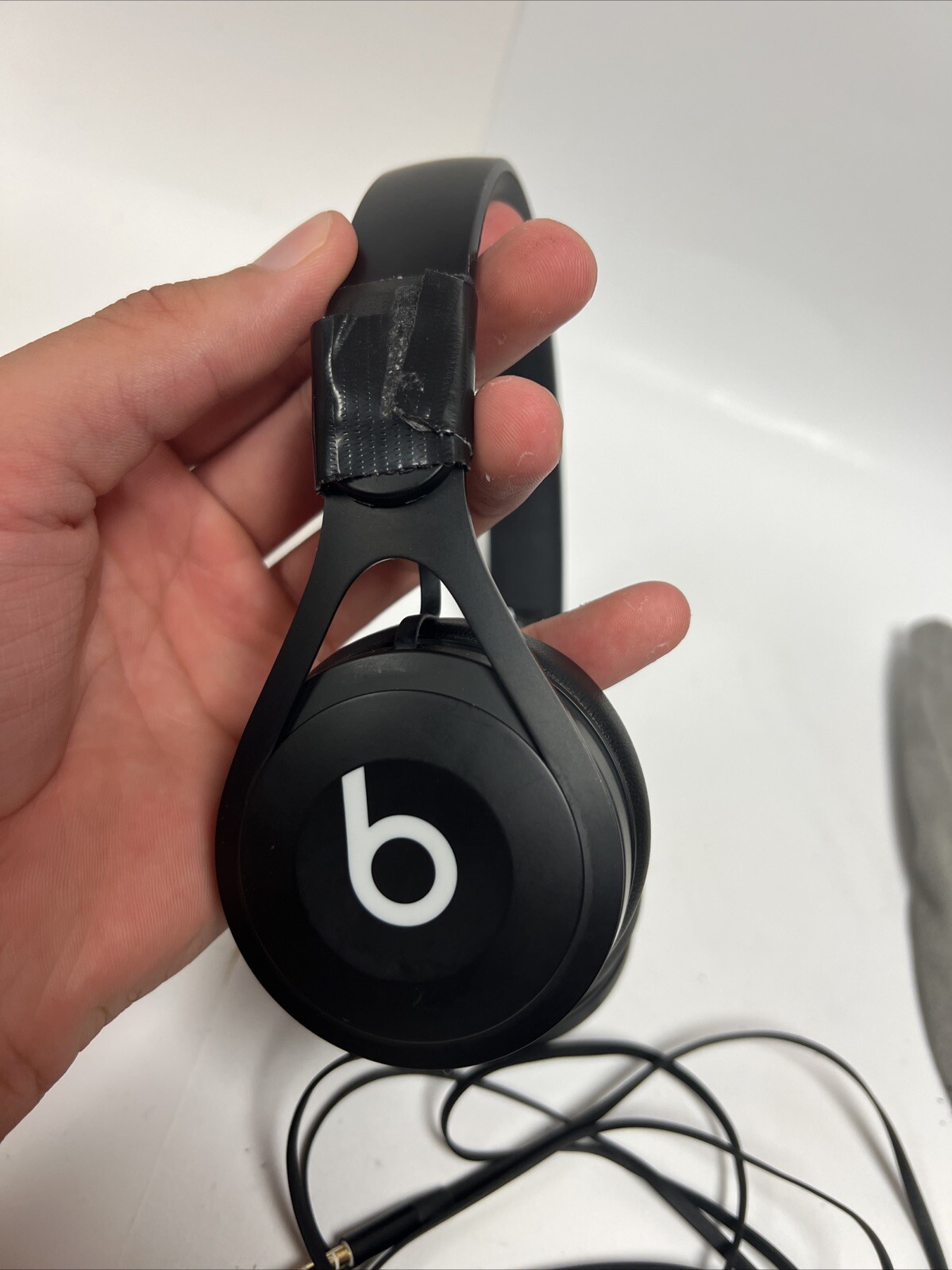 Beats by Dr. Dre EP Headphones - Black (Tested) Headband Is Not Adjustable Taped