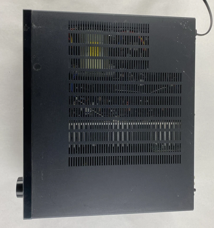 Denon DRA-685 AM/FM Stereo Receiver - Parts or Repair - Image 4 of 4