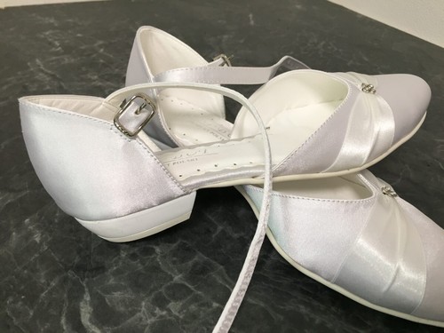 Schuhe Hochzeit Brautschuhe Pumps - weiß, flach, Gr. 37 Riemchen *ungetragen* - Bild 2 von 8