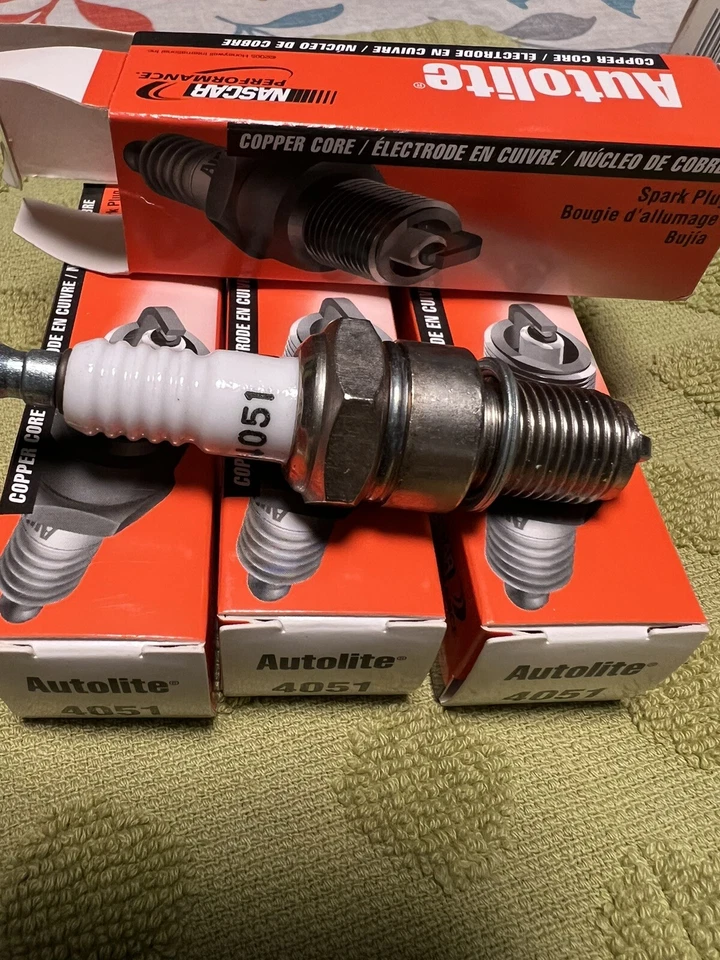 Bujía Autolite núcleo de cobre NASCAR Performance paquete de 4 #4051 Foto 3 de 4