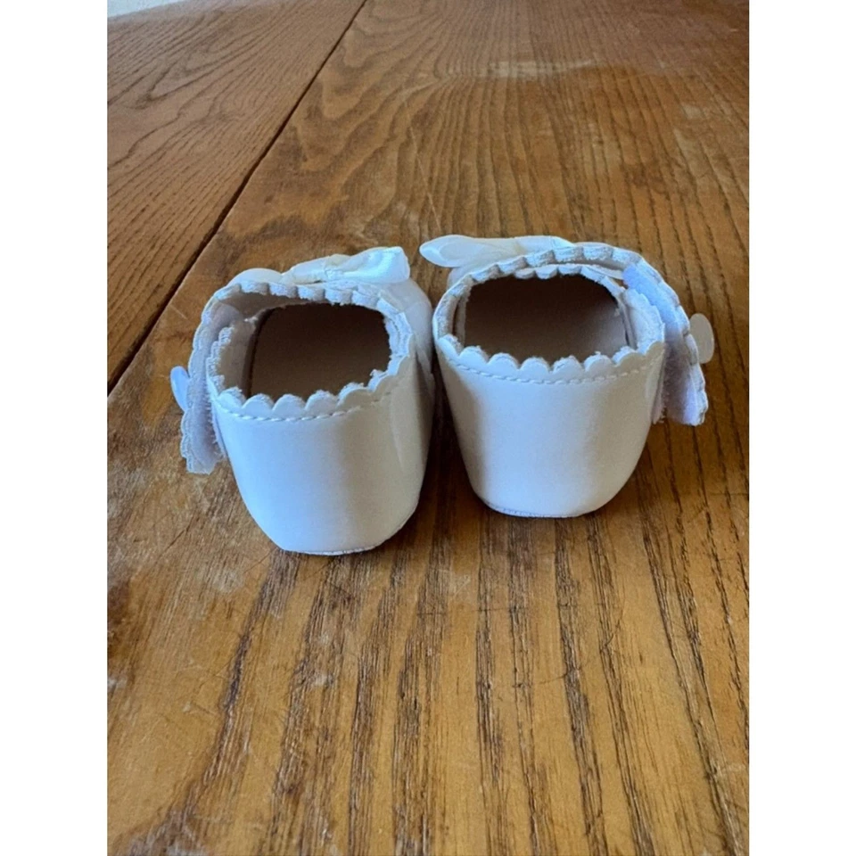 Zapatos de bebé blancos 0-3 meses Foto 3 de 4