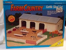 Vintage Ertl 4238 Farm Country Cattle Shed Set 1/64 Scale Sealed Box